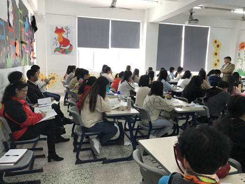 刘院长一行听课现场